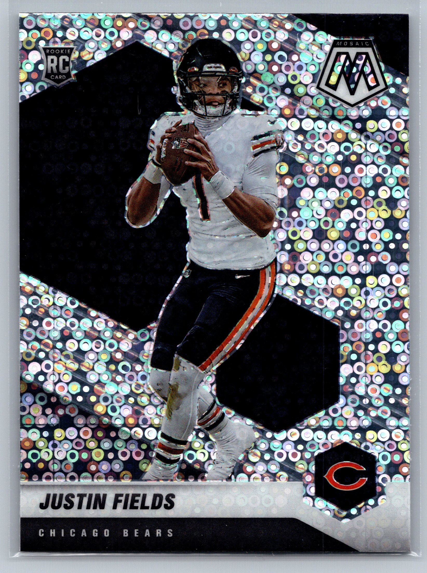 2021 Panini Mosaic Justin Fields No Huddle Rookie Card #304