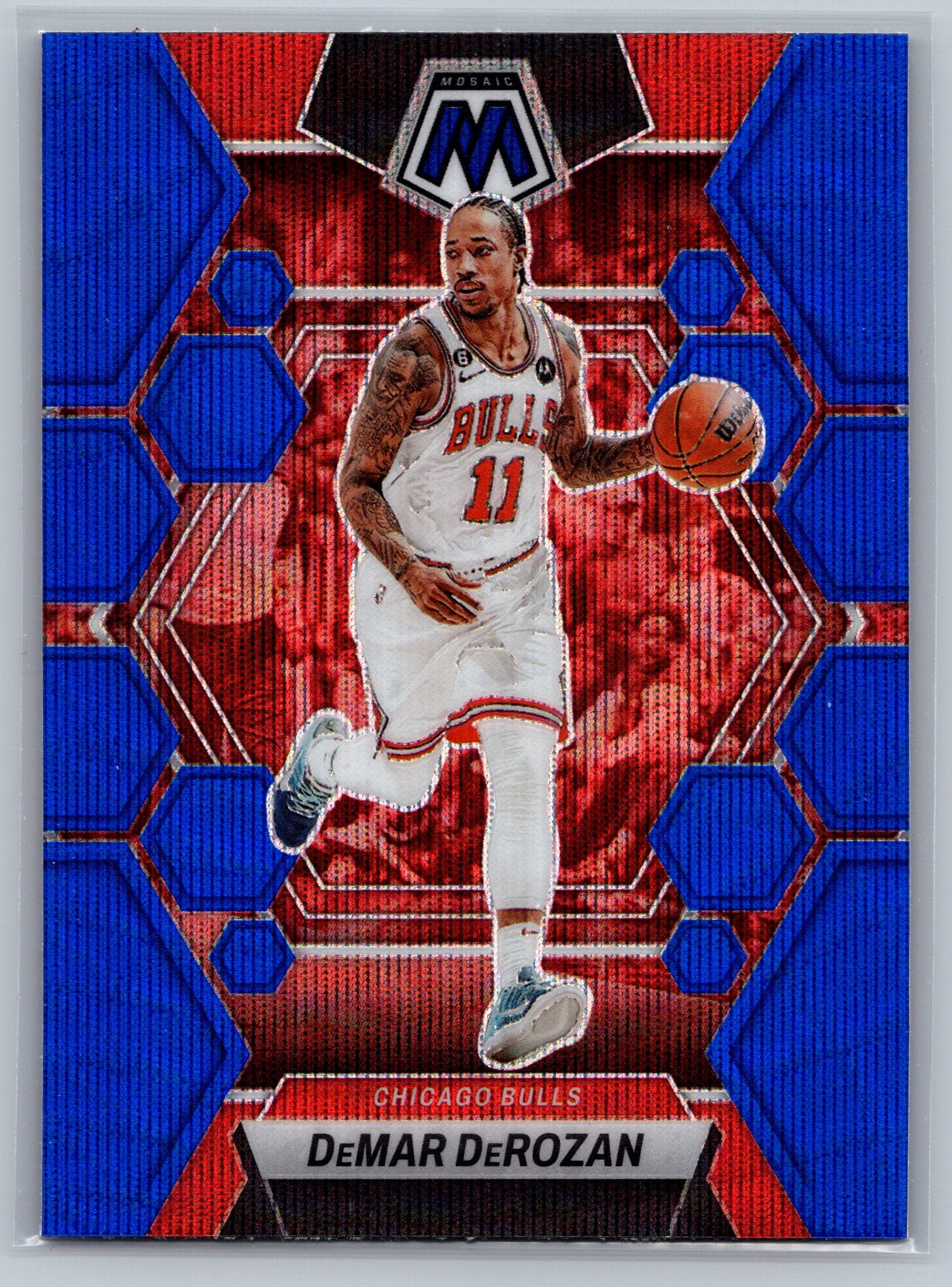 2022 Panini Mosaic DeMar DeRozan International Blue Wave #170