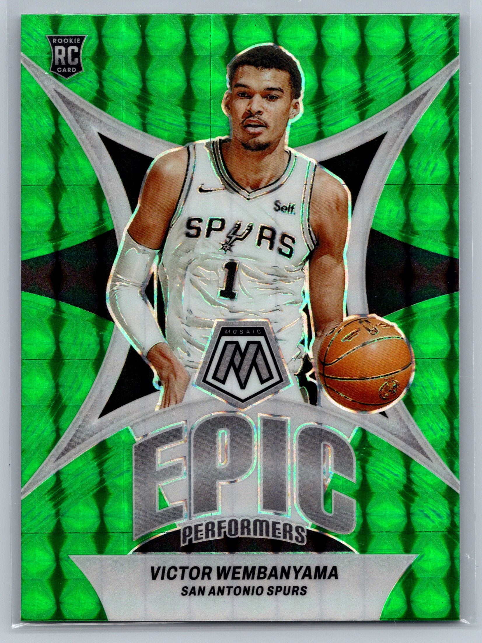 2023 Panini Mosaic Victor Wembanyama Green Epic Performers Rookie Card #12