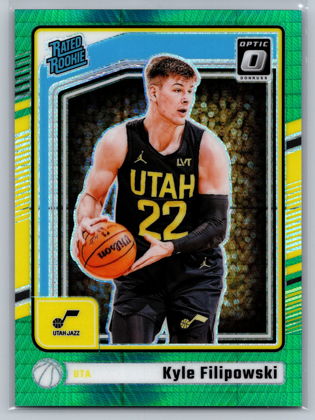 2024 Panini Optic Pelle Larson Hyper Pink Rookie Card #293